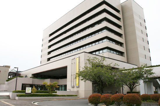 岡谷市役所庁舎