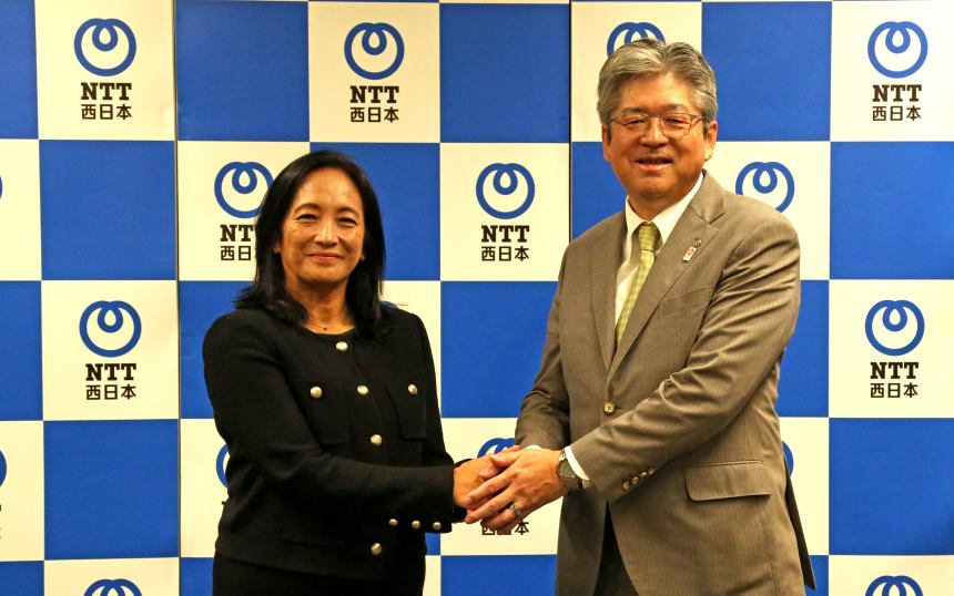 NTT西日本の森林社長と日本マイクロソフトの津坂社長