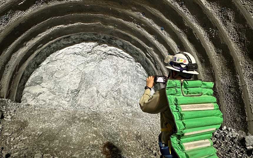 KDDIら、国内初Starlink活用による建設中トンネル坑内の通信エリア化を実現