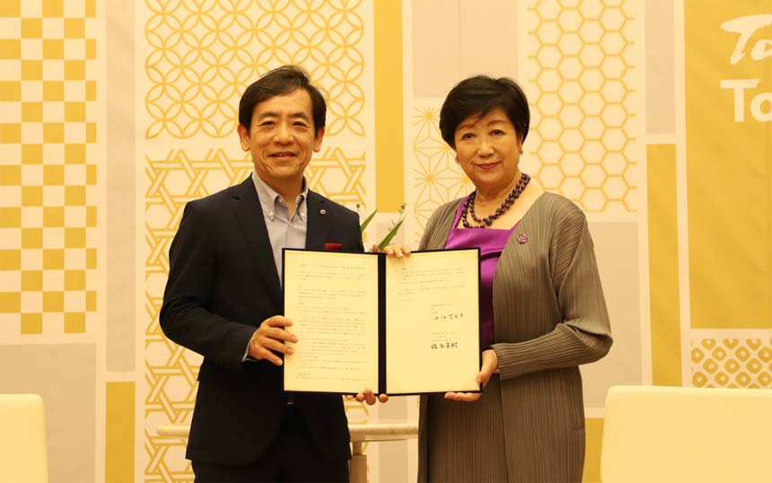 （左から）NTT東日本 代表取締役社長 社長執行役員 澁谷直樹氏、東京都知事 小池百合子氏
