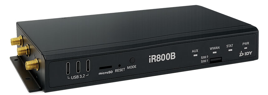 10GbE対応5Gエッジゲートウェイ「iR800B-102」