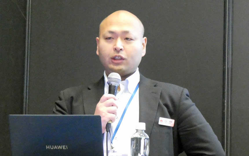 「IP PAVILION」のみどころを説明するファーウェイ・ジャパンの池田俊樹氏