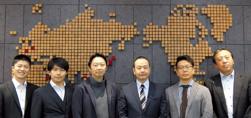 ZETAアライアンスメンバー（左から）アイティアクセス 吉田海渡氏、TOPPANデジタル 須田尚人氏、諸井眞太郎氏、アイティアクセス 澤村宗仁氏、藤倉コンポジット 高橋昌樹氏、テクサー 朱強氏