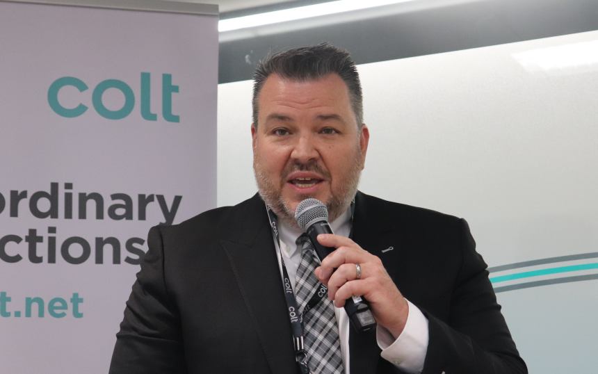 COO(最高執行責任者)のバディ・ベイヤー(Buddy Bayer)氏