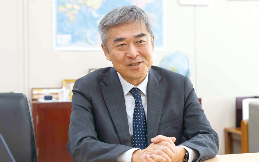 総務省 国際戦略局長 布施田氏「海底ケーブルや衛星通信など、日本の“通信”の自律性と不可欠性を確保」