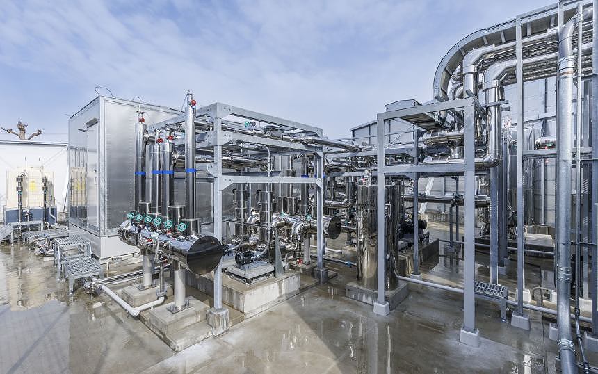 冷却水配管およびコンテナデータセンター外観