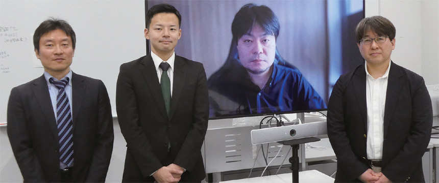 （左から）理経 システムソリューション部 技術支援グループ 担当グループ長 渡邊将之氏、同社 同部 東日本営業グループ 小林真大氏、青山学院大学 情報メディアセンター 准教授 丸山広氏、同センター 教授 内野文貴氏