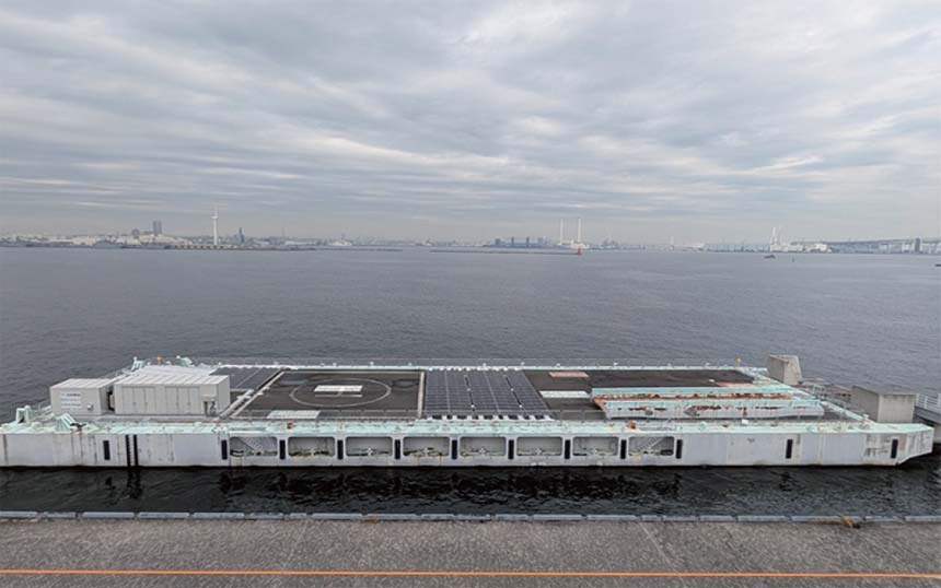 日本郵船らが運営する洋上浮体型データセンター の実証プラント全景