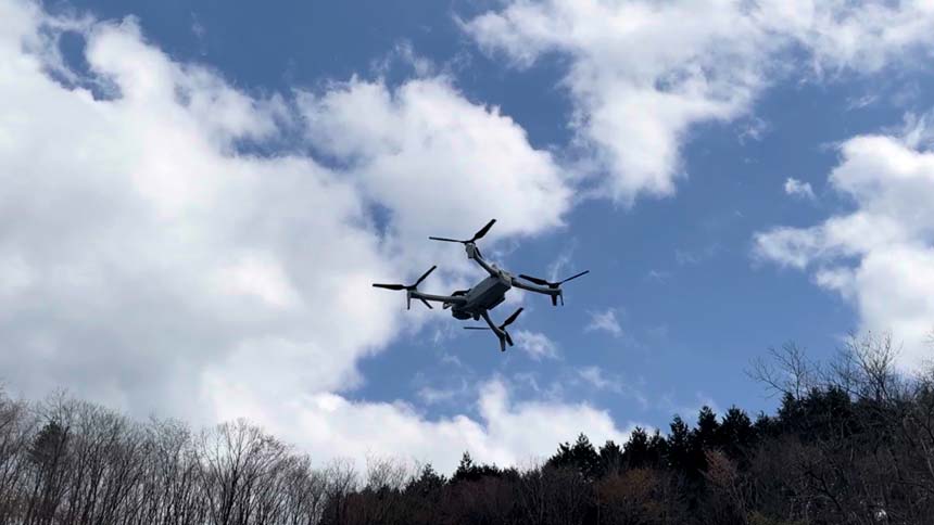 KDDI、au Starlink Directを活用した圏外エリアにおけるドローンの飛行制御に成功
