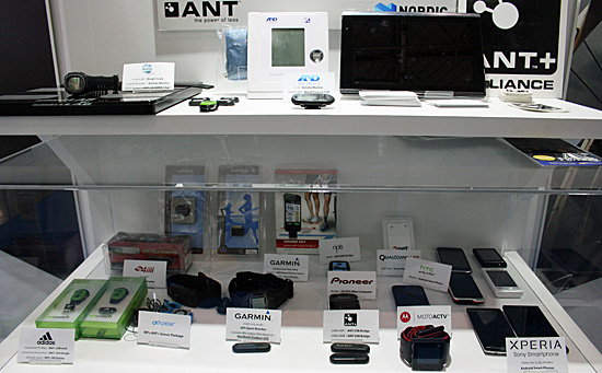 ANT対応機器群。心拍計や血圧計、スマートフォンなどでの採用が進んでいる
