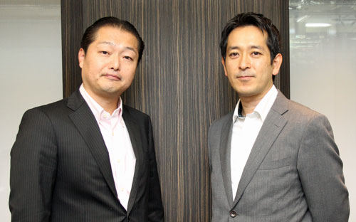 （左から）レッドハットの杉山秀次氏、ジュニパーネットワークスの上田昌広氏