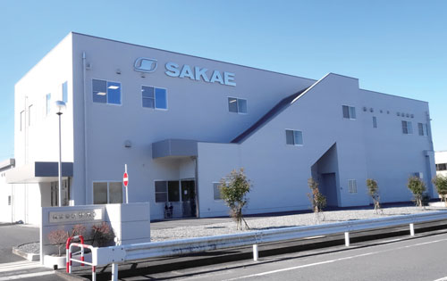 2017年6月に稼働したサカエ新工場。事務機器、医用・科学機器の生産ラインと研究部門が集約された