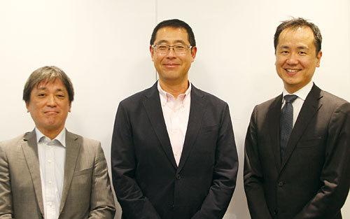 （左から）Big Switch Networks システムエンジニアの安田哲氏、同チャネルアカウント 部長の糸井恭太氏、ユニアデックス ビジネス企画推進本部 ビジネスソリューション企画部 マーケティングマネージャーの上水公洋氏