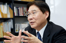 「Society5.0時代のセキュリティを確立へ」手塚悟・慶大教授インタビュー